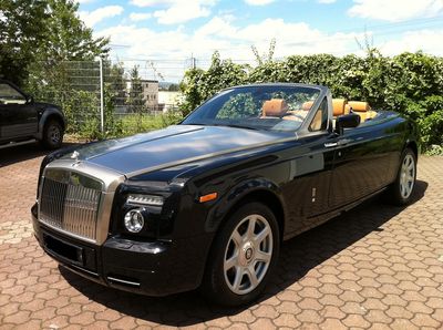 LHD ROLLS ROYCE PHANTOM